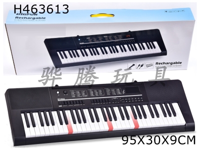H463613 - 61-key electronic organ.